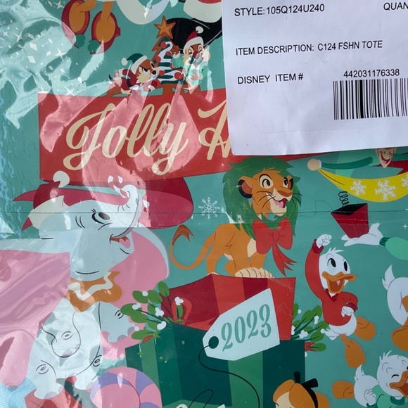 Disney Christmas tote - Picture 2 of 3